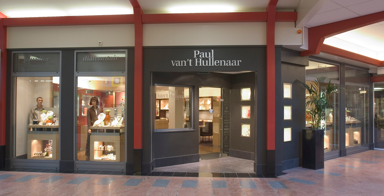 Juwelierszaak zet pand te koop in De Symfonie, Schenk Makelaars per 1 mei jl. een nieuwe gebruiker voor de winkel gevonden