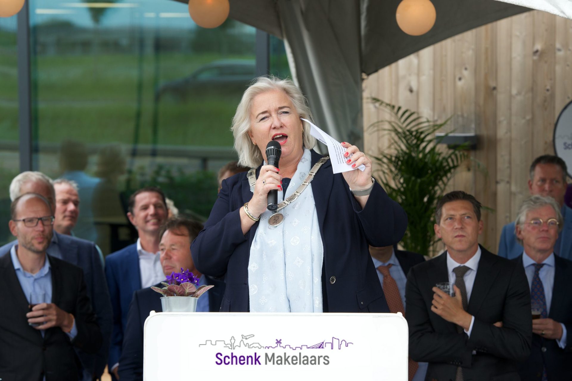 opening schenk makelaars door burgemeester Haarlemmermeer