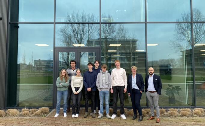 Studenten Nova college en Vastgoed Haarlemmermeer op bezoek bij Schenk makelaars