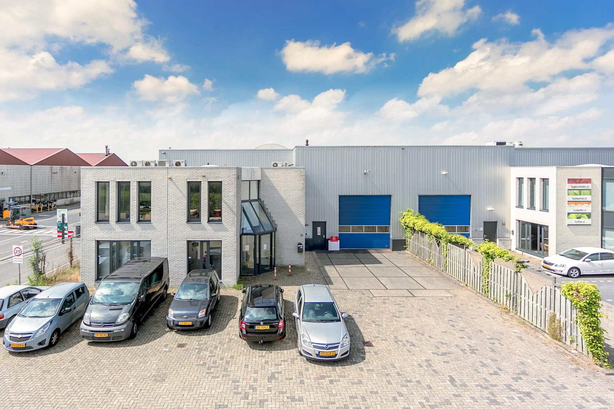 Bedrijfspand te huur Noorderdreef 56 te Nieuw Vennep